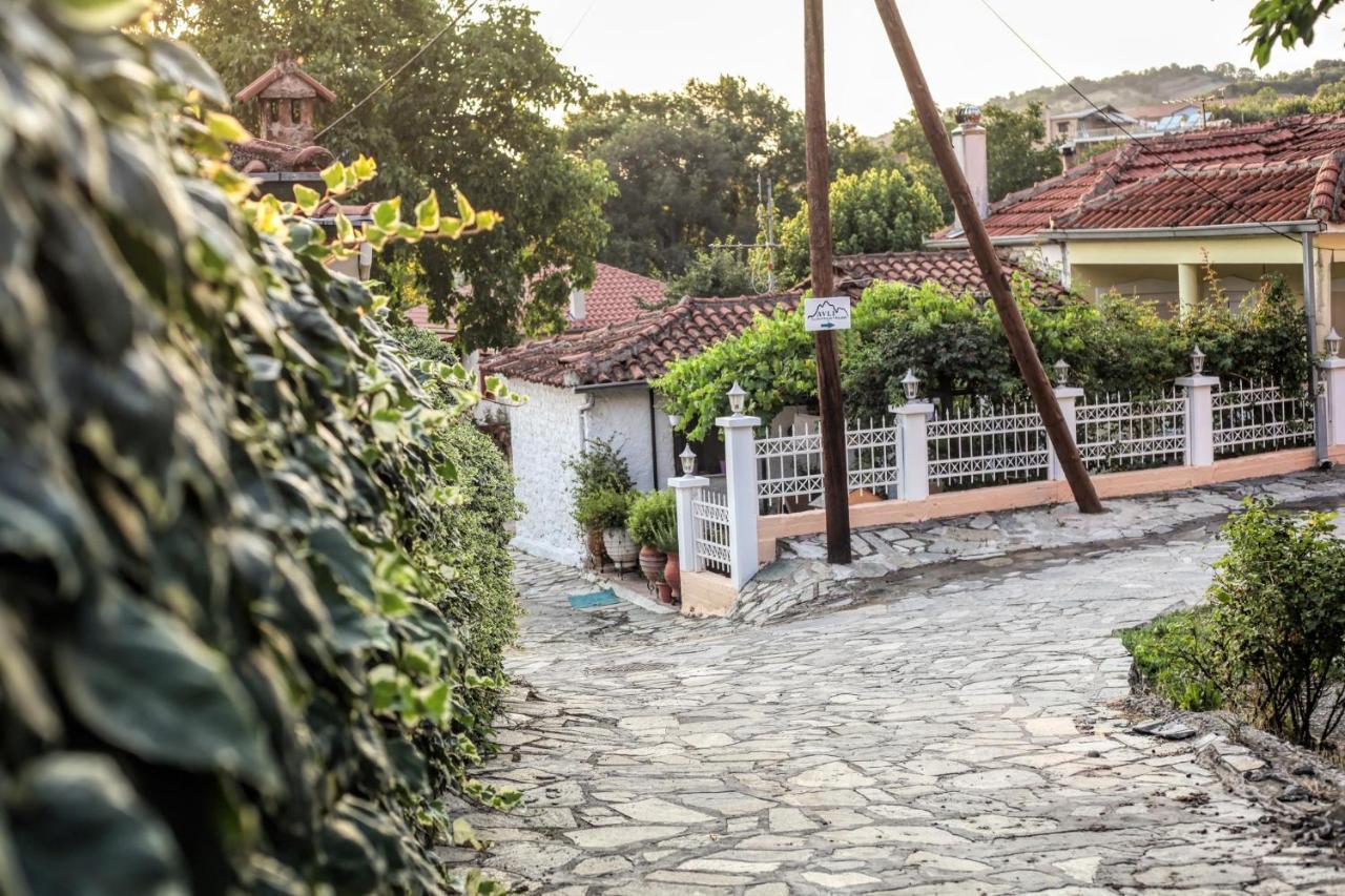 Avli Luxurious House Apartment Kalambaka Exterior foto